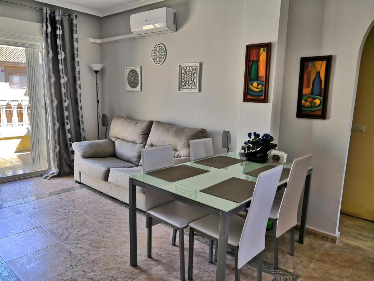 Nice Apartment In Quiet Area Aguas Nuevas Torrevieja Esterno foto