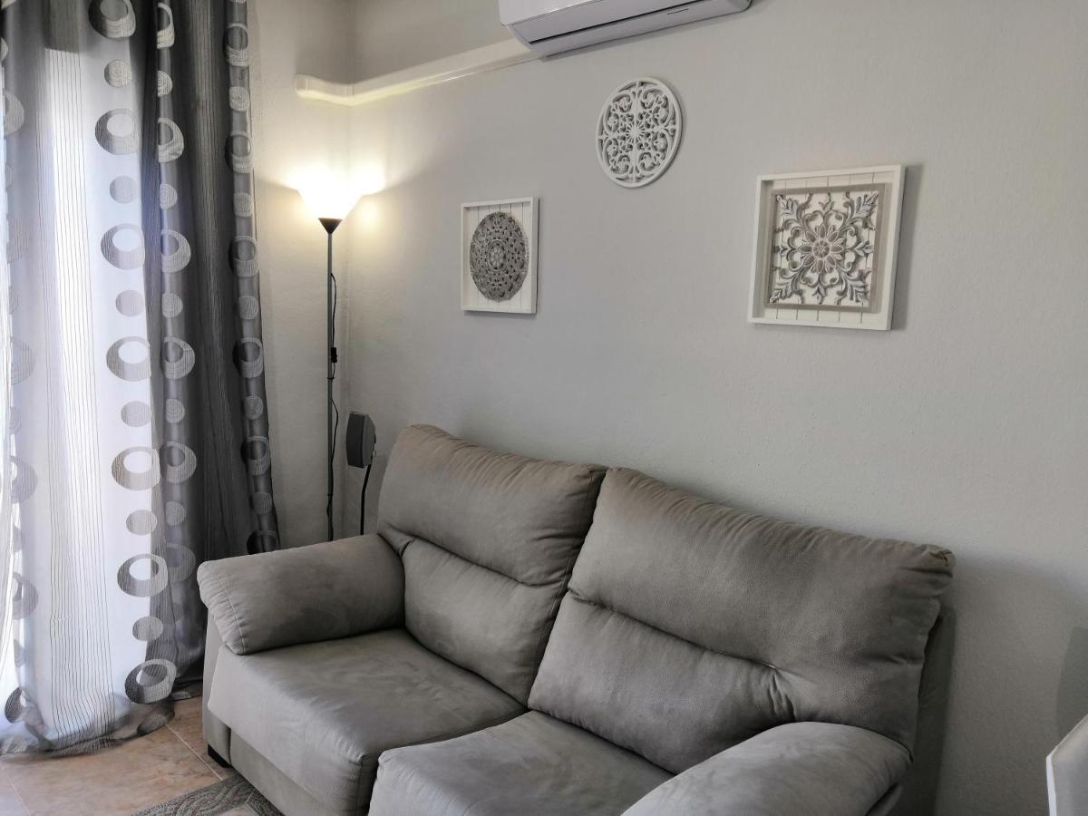 Nice Apartment In Quiet Area Aguas Nuevas Torrevieja Esterno foto